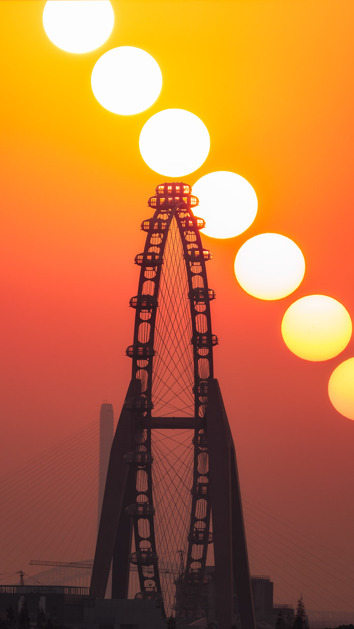 极简抽象_南京眼摩天轮悬日